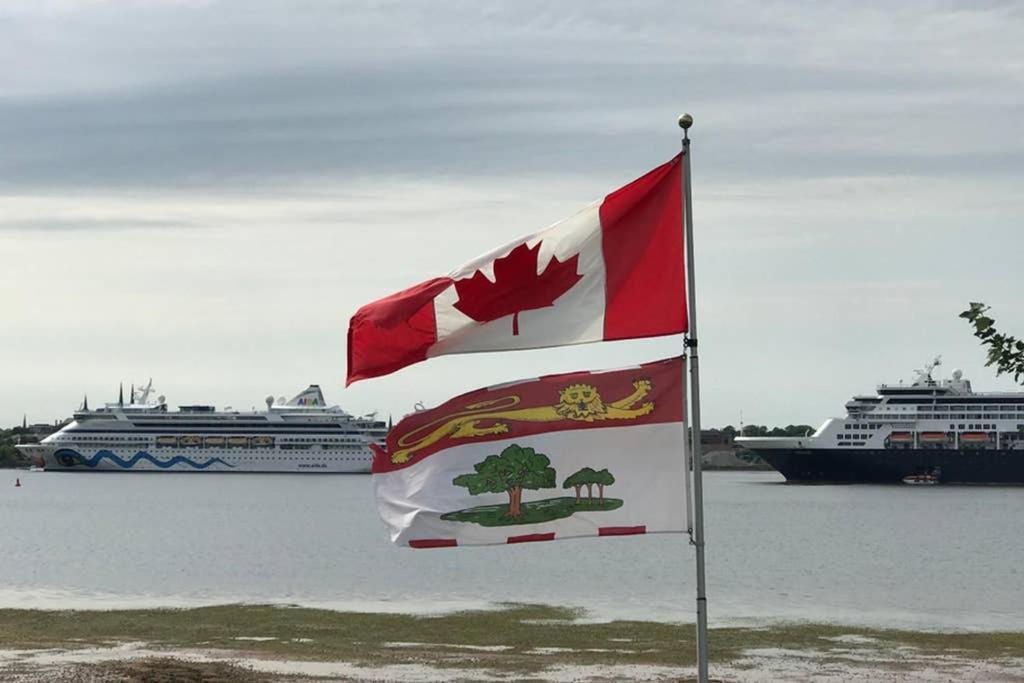 شقة Scenic Harbour View House Waterfront Stratford المظهر الخارجي الصورة